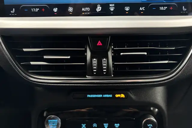 2025 Ford Escape Platinum AWD - Photo 28