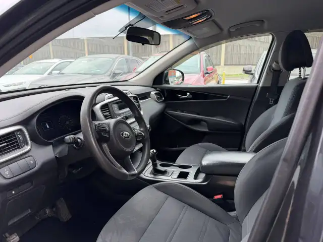 2016 KIA Sorento LX / 4 CYLINDRES / AUTOMATIQUE / - Photo 4