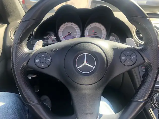 2010 Mercedes-Benz SL-Class SL63 AMG - Photo 11