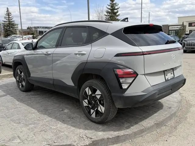 2024 Hyundai Kona Preferred AWD | Apple CarPlay | No Accidents - Photo 11