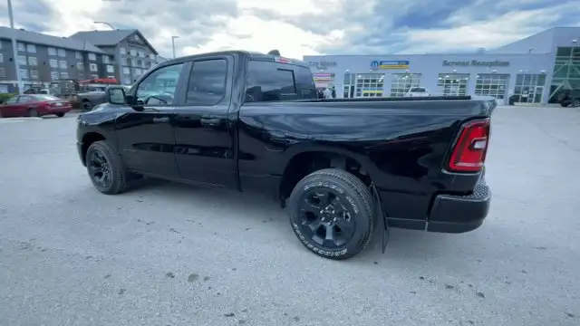 2026 Ram 1500 Express - Photo 7