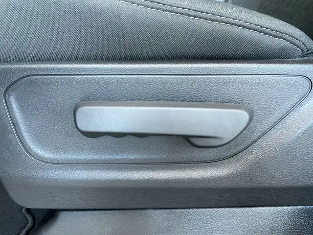 2026 Ram 1500 Express - Photo 21