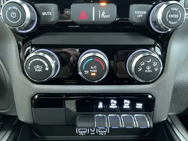 2026 Ram 1500 Express - Photo 37