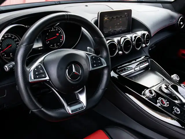 2017 Mercedes-Benz AMG GT AMG GT COUPE|CLEAN CARFAX||RED ON RED| - Photo 7