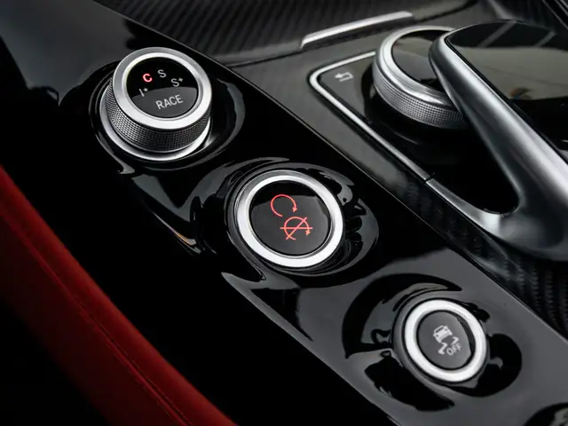 2018 Mercedes-Benz AMG GT AMG GTC| CABRIOLET|RED TOP|NIGHT PKG|O - Photo 27