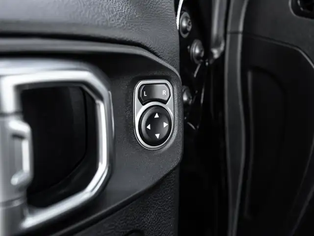 2019 Jeep Wrangler UNLIMITED SAHARA|LED|UPGRADE RIMS|BACKUP CAM| - Photo 11