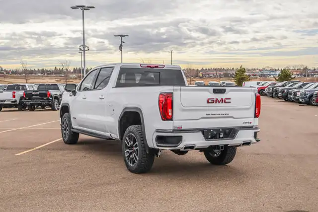 2026 GMC Sierra 1500 AT4 - Photo 6