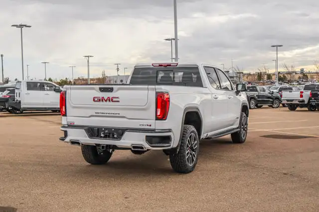 2026 GMC Sierra 1500 AT4 - Photo 9