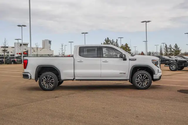 2026 GMC Sierra 1500 AT4 - Photo 10