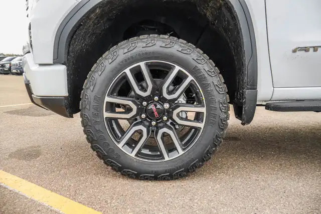 2026 GMC Sierra 1500 AT4 - Photo 13