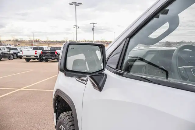 2026 GMC Sierra 1500 AT4 - Photo 14