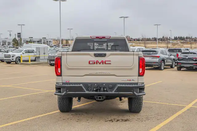 2026 GMC Sierra 1500 AT4X - Photo 7