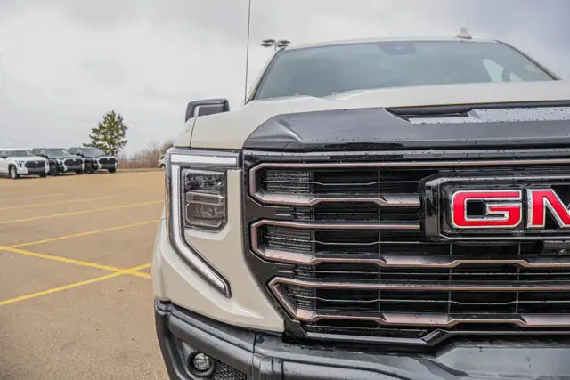 2026 GMC Sierra 1500 AT4X - Photo 11