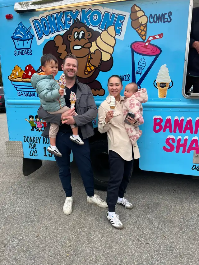 Donkey kone book for ice cream truck now since 1987 text me at 4 - Photo 8