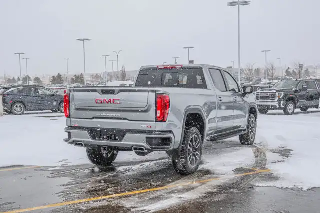 2026 GMC Sierra 1500 AT4 - Photo 9