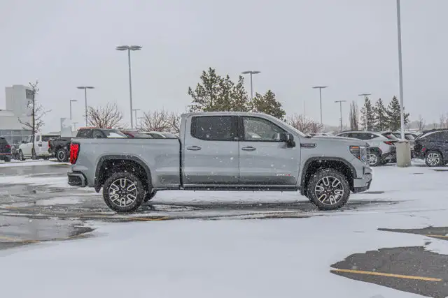 2026 GMC Sierra 1500 AT4 - Photo 10