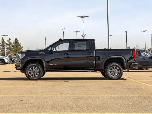 2026 GMC Sierra 1500 AT4X - Photo 5