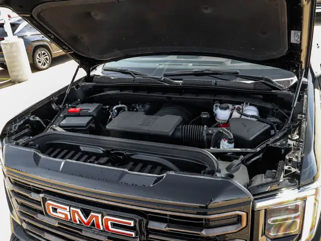 2026 GMC Sierra 1500 AT4X - Photo 10