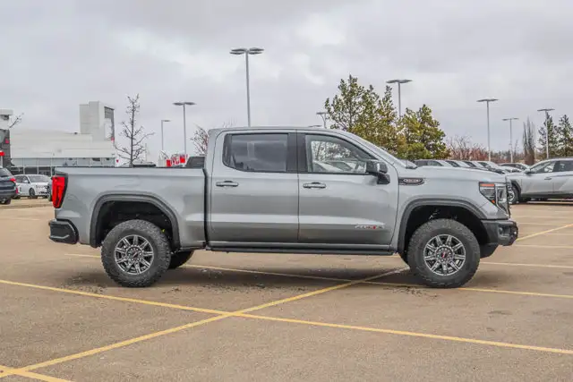2026 GMC Sierra 1500 AT4X - Photo 10