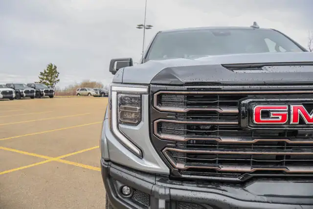 2026 GMC Sierra 1500 AT4X - Photo 11