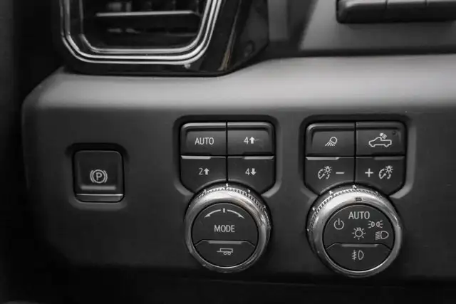 2026 GMC Sierra 1500 AT4X - Photo 19