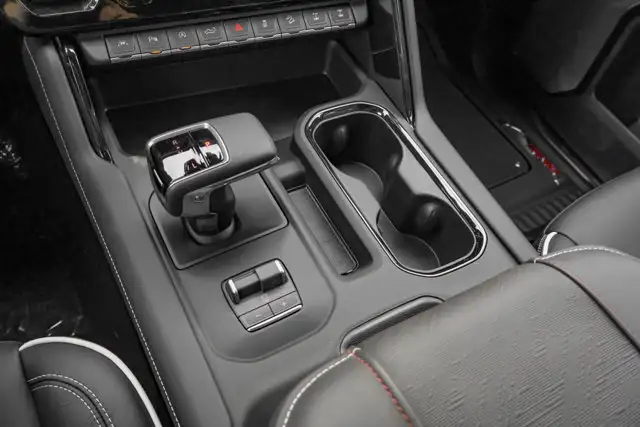 2026 GMC Sierra 1500 AT4X - Photo 28