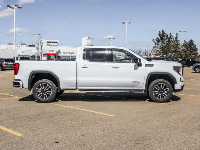 2026 GMC Sierra 1500 AT4 - Photo 10