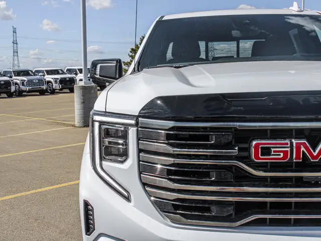 2026 GMC Sierra 1500 AT4 - Photo 11