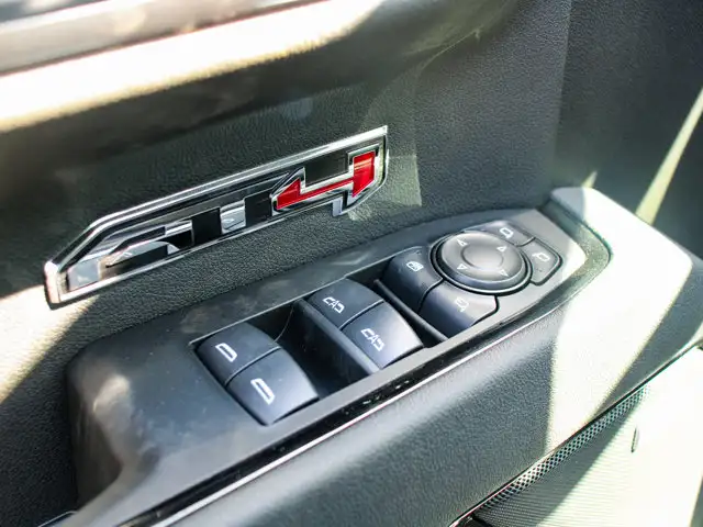 2026 GMC Sierra 1500 AT4 - Photo 17
