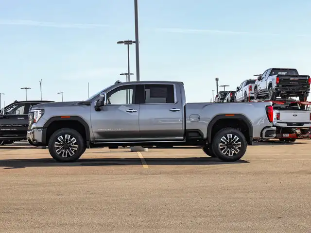 2026 GMC Sierra 2500HD Denali Ultimate - Photo 5
