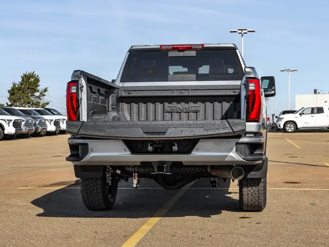 2026 GMC Sierra 2500HD Denali Ultimate - Photo 9