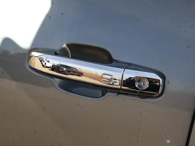 2026 GMC Sierra 2500HD Denali Ultimate - Photo 12