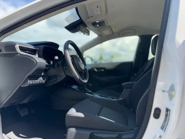 2025 TOYOTA COROLLA - Photo 10