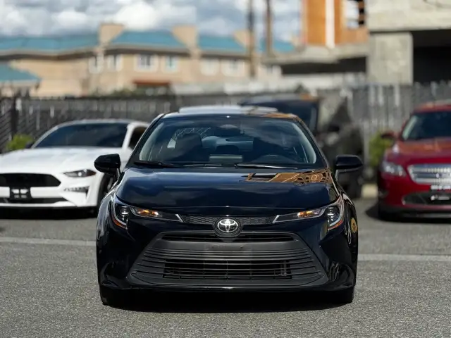 2025 TOYOTA COROLLA - Photo 2