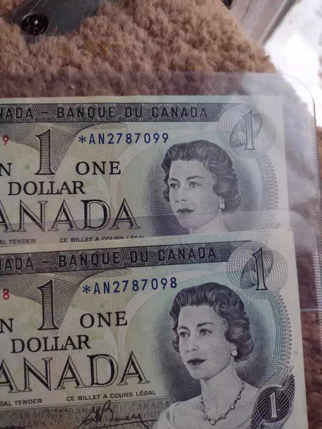 2 unc replacement 1973 Canadian consecutive serial numbers bills - Photo 2