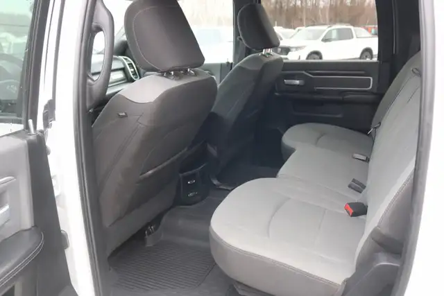 2022 Ram 3500 Big Horn 4X4 (6.7L Diesel) - Photo 8