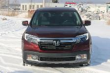 2019 Honda Ridgeline Touring (AWD) - Photo 2