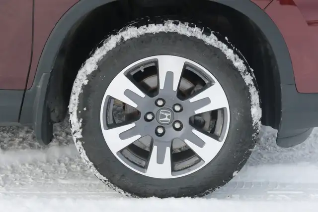 2019 Honda Ridgeline Touring (AWD) - Photo 17