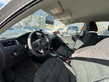 2011 Volkswagen Jetta 4dr 2.5L Auto Comfortline - Photo 9