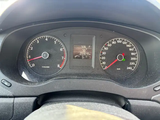 2011 Volkswagen Jetta 4dr 2.5L Auto Comfortline - Photo 10