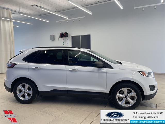 2017 Ford Edge SE AWD - HEATED CLOTH SEATS - 3.5L V6 ENGINE - LO - Photo 4