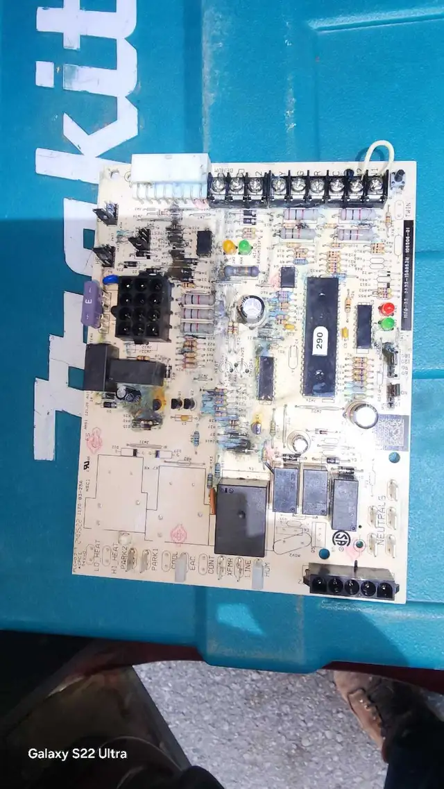 Gas Tech for Heater, Humidifier & Install! - Photo 2
