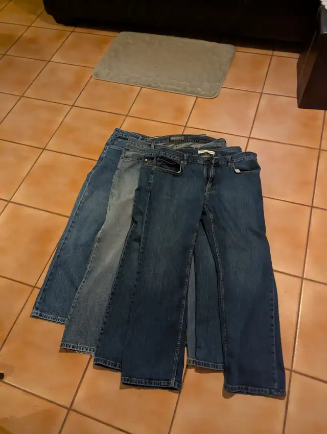 Men's Jeans and Shorts For Sale - Photo 9