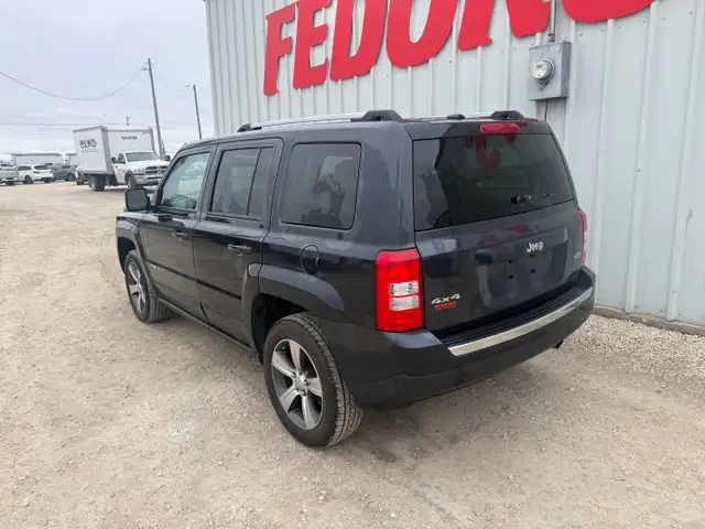 2016 Jeep Patriot High Altitude 4WD - Photo 2