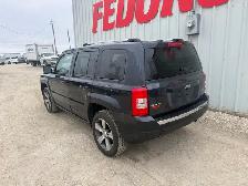 2016 Jeep Patriot High Altitude 4WD - Photo 2