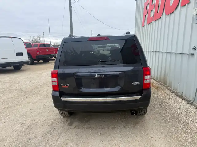 2016 Jeep Patriot High Altitude 4WD - Photo 3