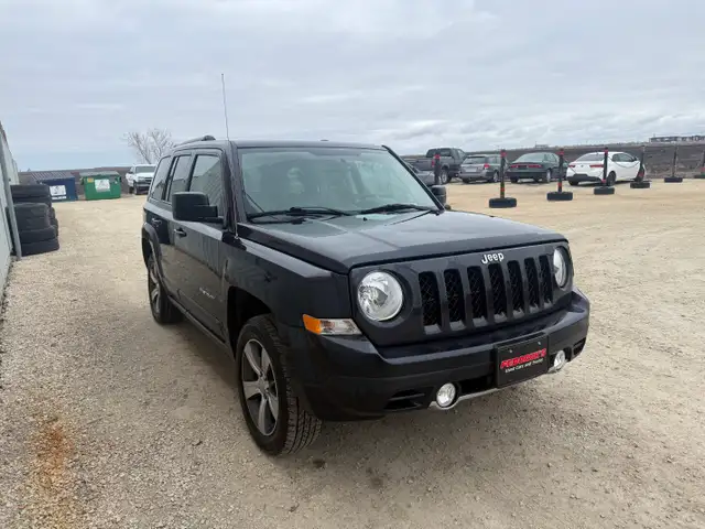 2016 Jeep Patriot High Altitude 4WD - Photo 5