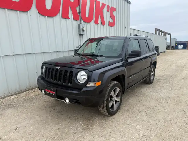 2016 Jeep Patriot High Altitude 4WD - Photo 7