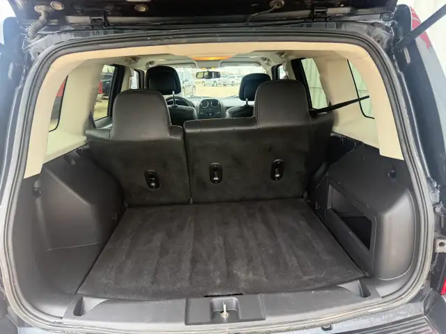 2016 Jeep Patriot High Altitude 4WD - Photo 8