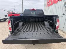 2017 GMC Canyon SLT Crew Cab 4WD - Photo 5